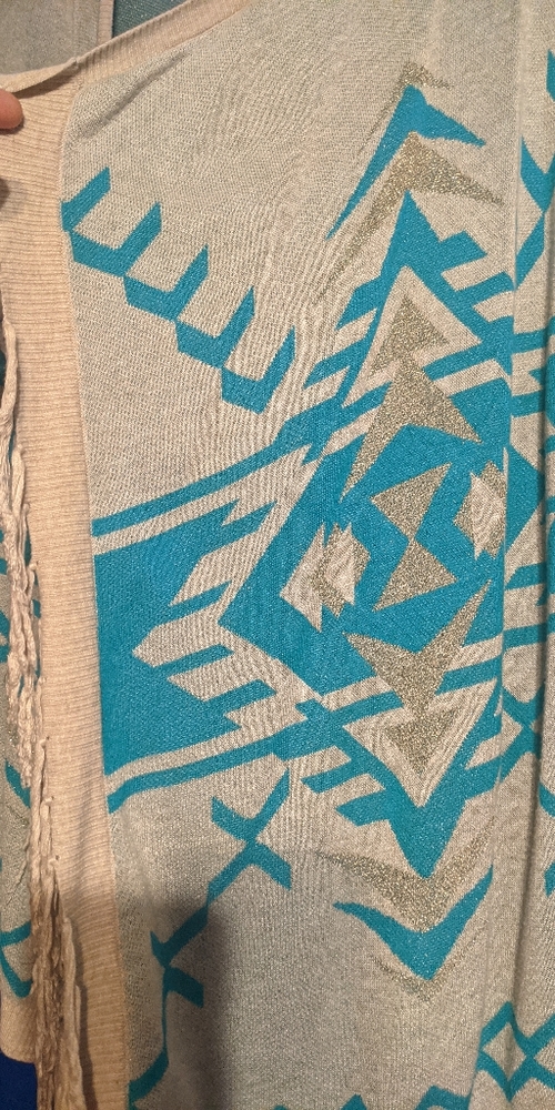 Aztec print light fridged sweater